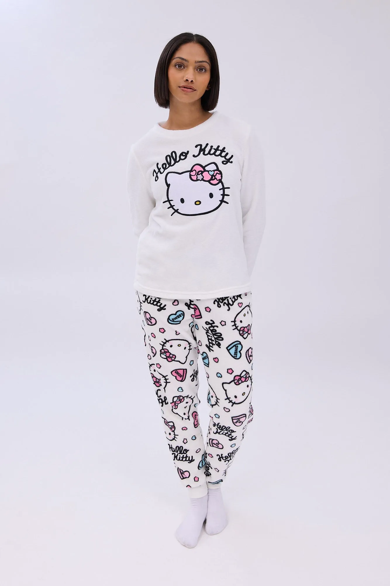 Hello Kitty Bow Printed Pajama Jogger And Tee Set sold by Bluenotes