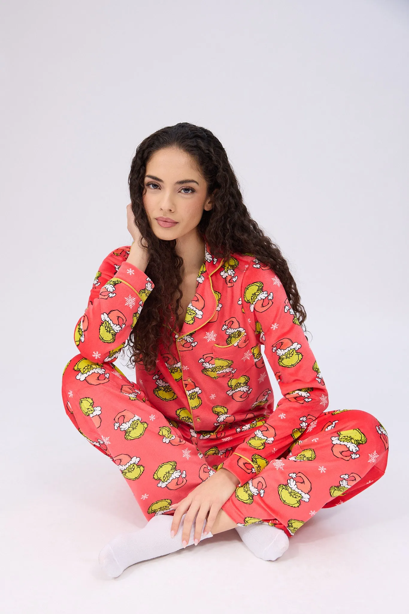 The Grinch Santa Velour Pajama Dad Shirt And Pants Set sold by Bluenotes product image thumbnail 3