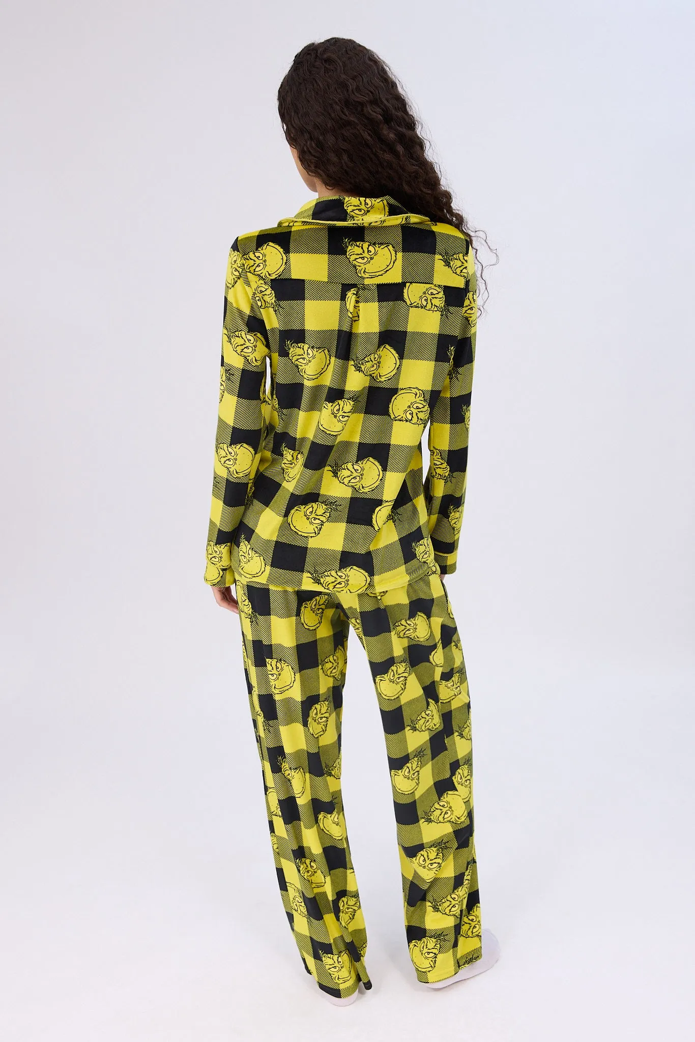 The Grinch Plaid Velour Pajama Dad Shirt And Pants Set sold by Bluenotes product image thumbnail 4