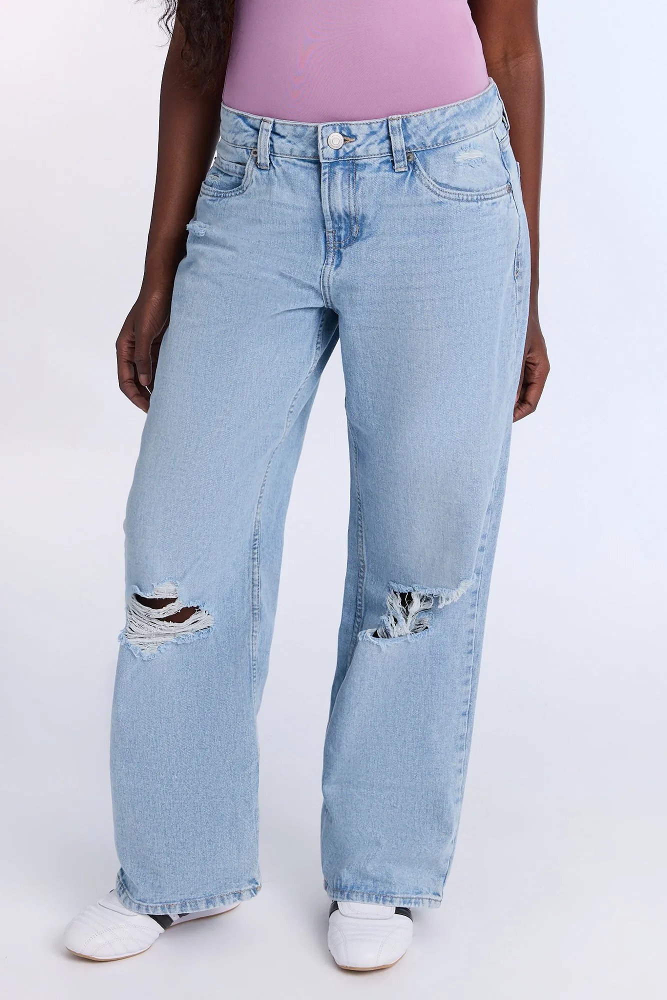 AERO Low Rise Baggy Jeans sold by Bluenotes