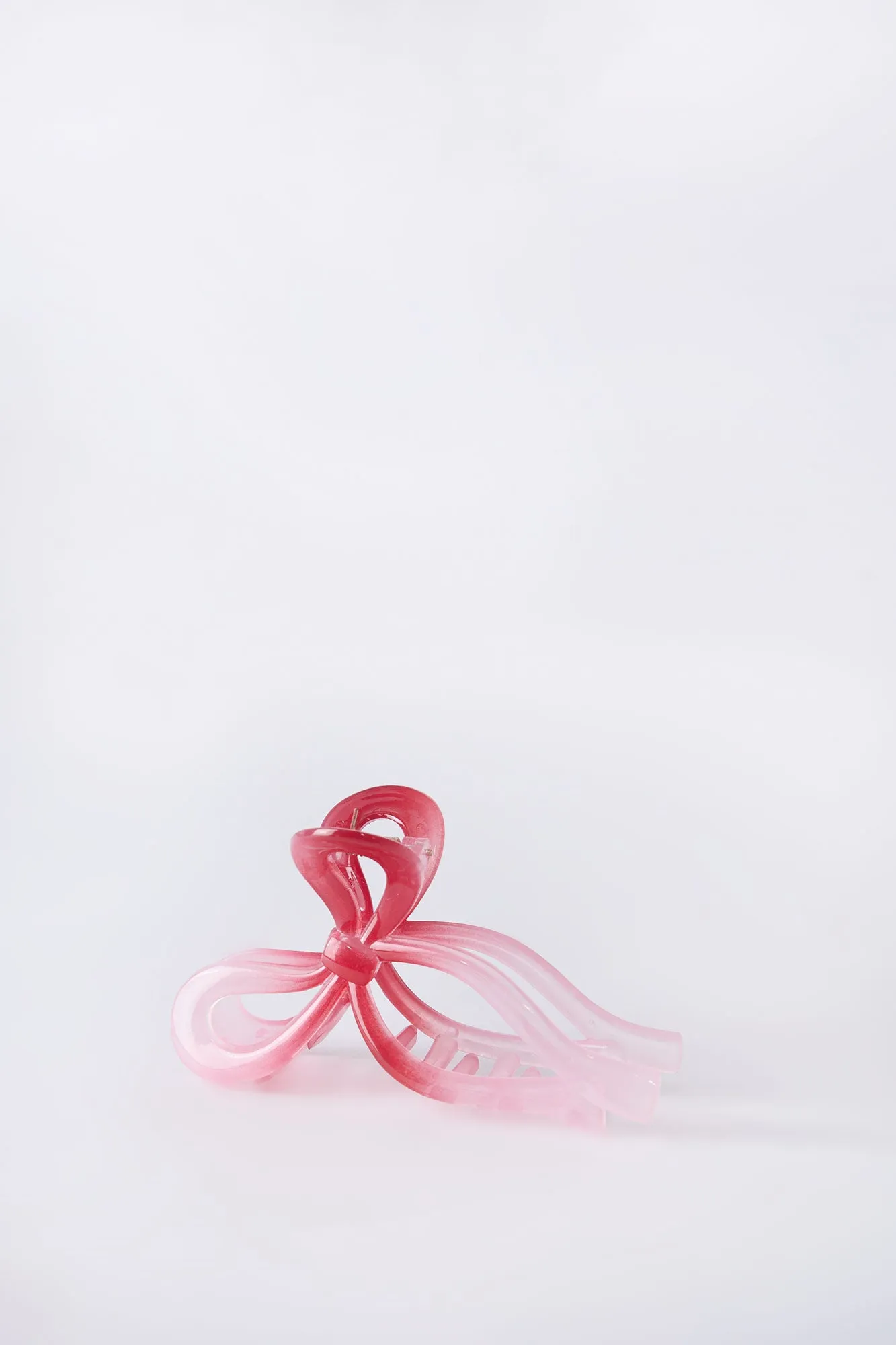 AERO Bow Claw Clip sold by Bluenotes