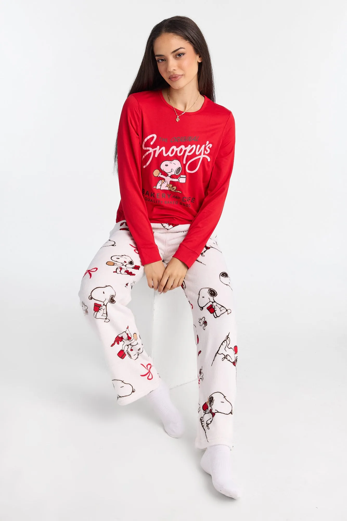 Peanuts Snoopy's Bakery & Cafe Long Sleeve Pajama Top And Plush Pajama Pants 2-Piece Set sold by Bluenotes product image thumbnail 5