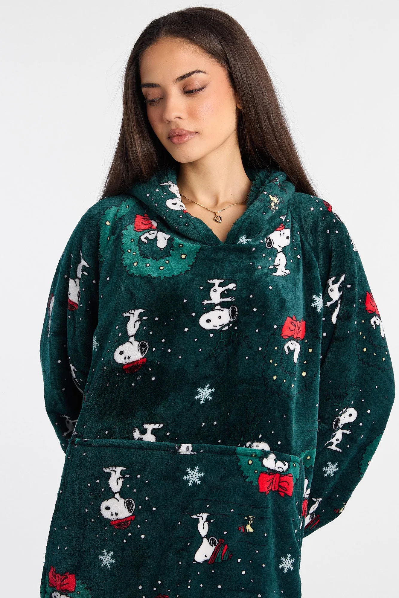 Peanuts Snoopy Wreath Printed Oversized Blanket Hoodie sold by Bluenotes product image thumbnail 2