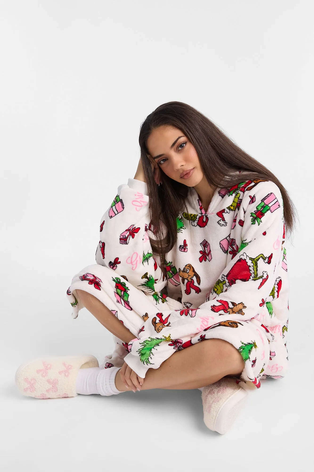 The Grinch Presents Printed Oversized Blanket Hoodie sold by Bluenotes product image thumbnail 5