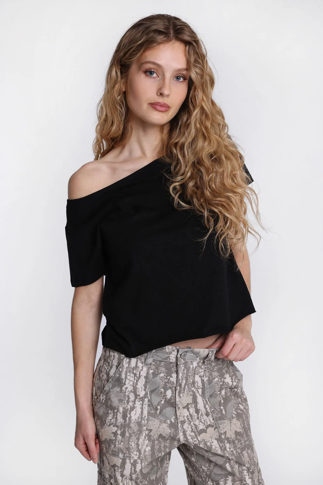 Aéropostale Off-Shoulder Short Sleeve Oversized Tee sold by Bluenotes product image thumbnail 2