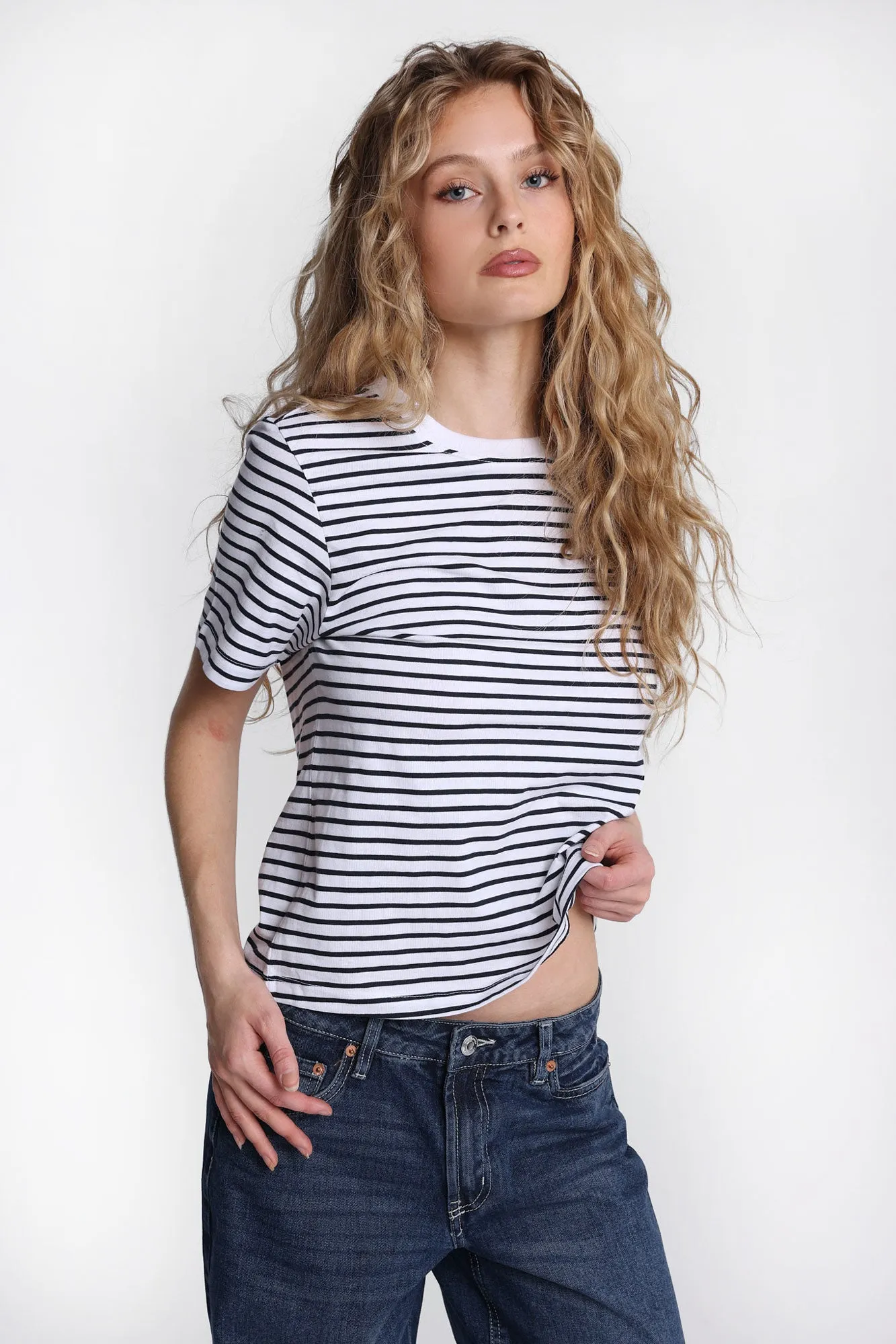 Aéropostale Short Sleeve Crew Neck Boxy Relaxed Tee sold by Bluenotes