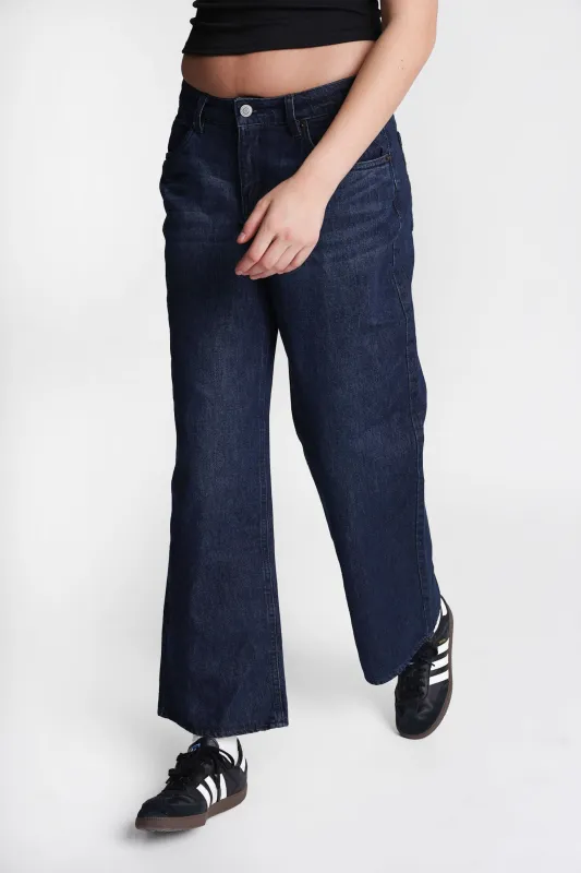 AERO Low Rise Baggy Jeans sold by Bluenotes