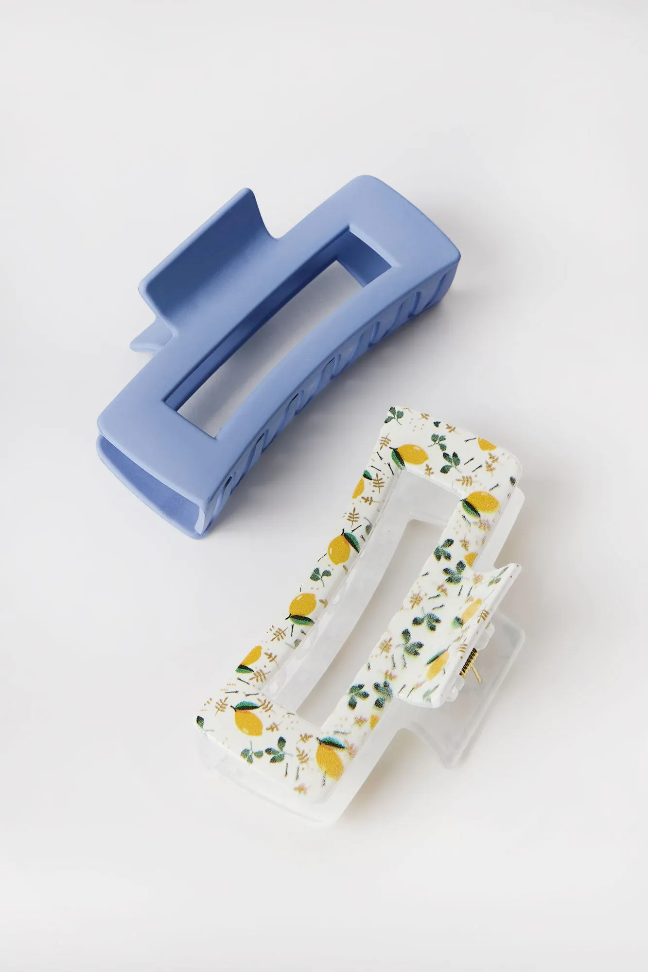 Aéropostale Rectangle Claw Clips 2-Pack sold by Bluenotes