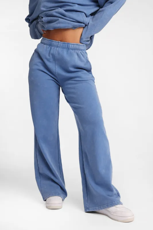 Washed Baggy Sweatpants made by Bluenotes