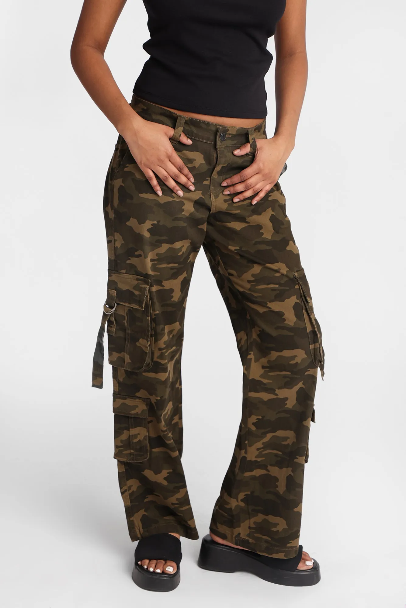 Low Rise D-Ring Cargo Baggy Twill Pants sold by Bluenotes