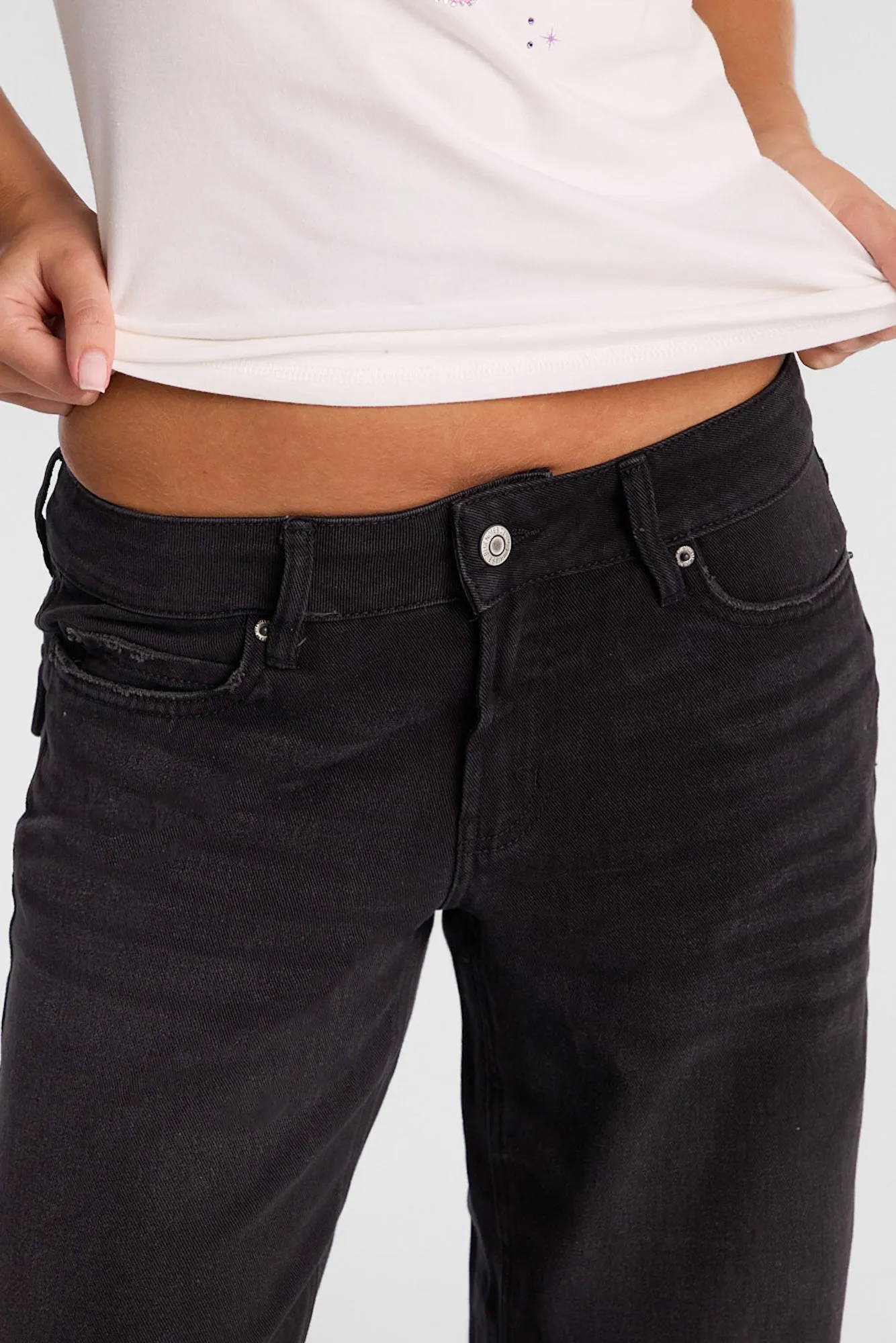 Chloe Low Rise Baggy Jeans sold by Bluenotes product image thumbnail 5