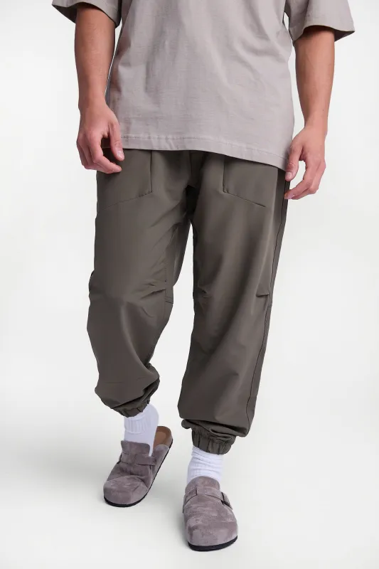 Zipped Pockets Traveler Jogger made by Bluenotes