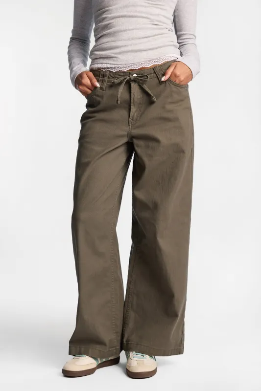 Low Rise Ultra-Wide Leg Twill Pants made by Bluenotes