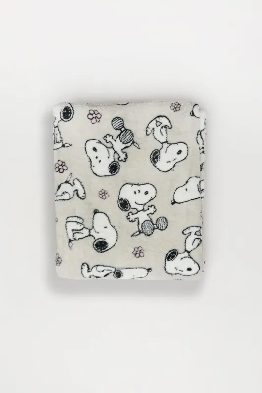 Peanuts Snoopy Printed Plush Throw Blanket made by Bluenotes