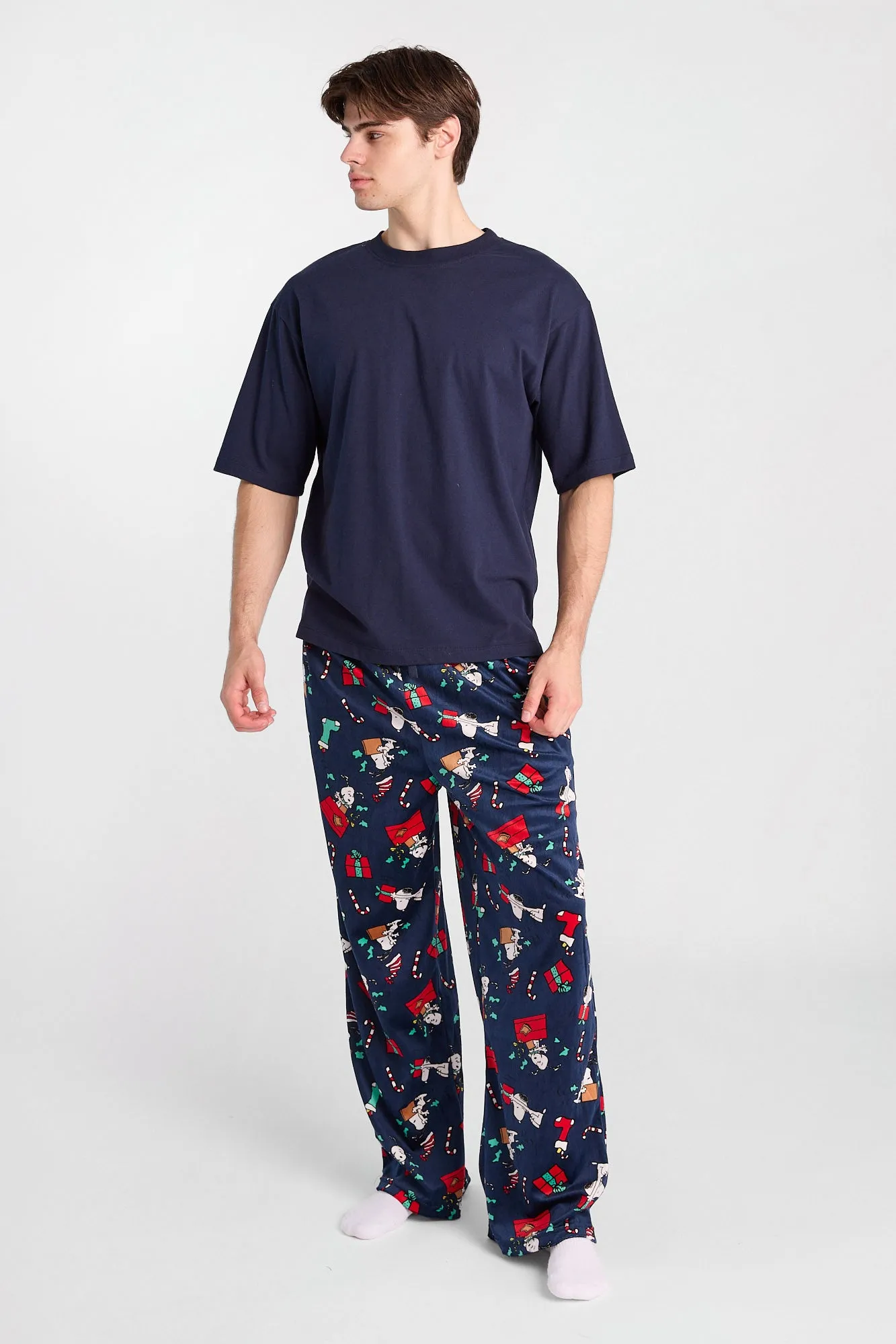 Peanuts Snoopy Stocking Print Pajama Pants sold by Bluenotes product image thumbnail 4