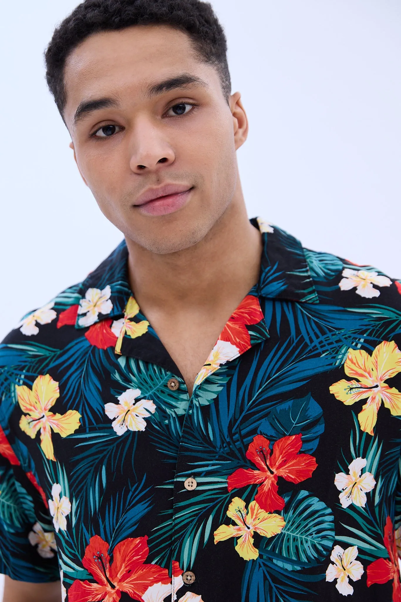 Hawaiian Print Short Sleeve Resort Shirt sold by Bluenotes product image thumbnail 2