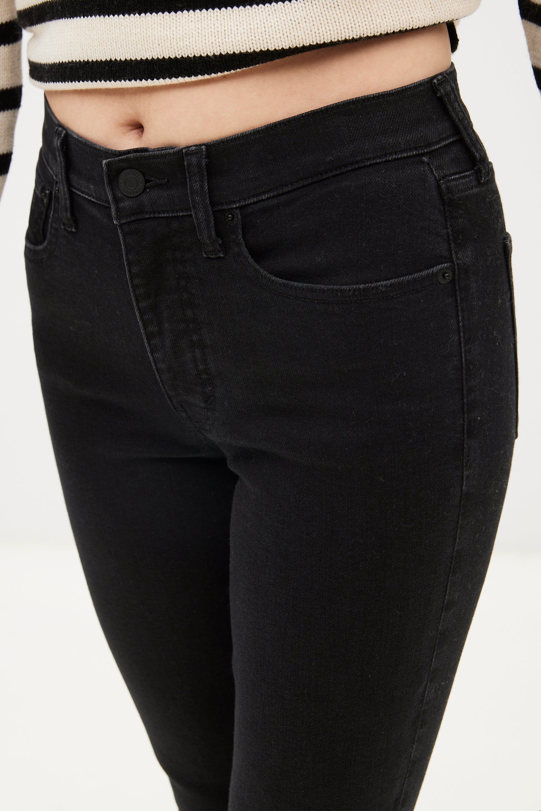 High Rise Bridgette Skinny Jean 27" sold by Bluenotes product image thumbnail 3