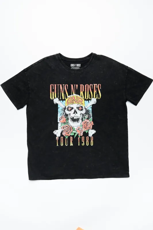 Guns N' Roses Skull Graphic Boyfriend Tee sold by Bluenotes