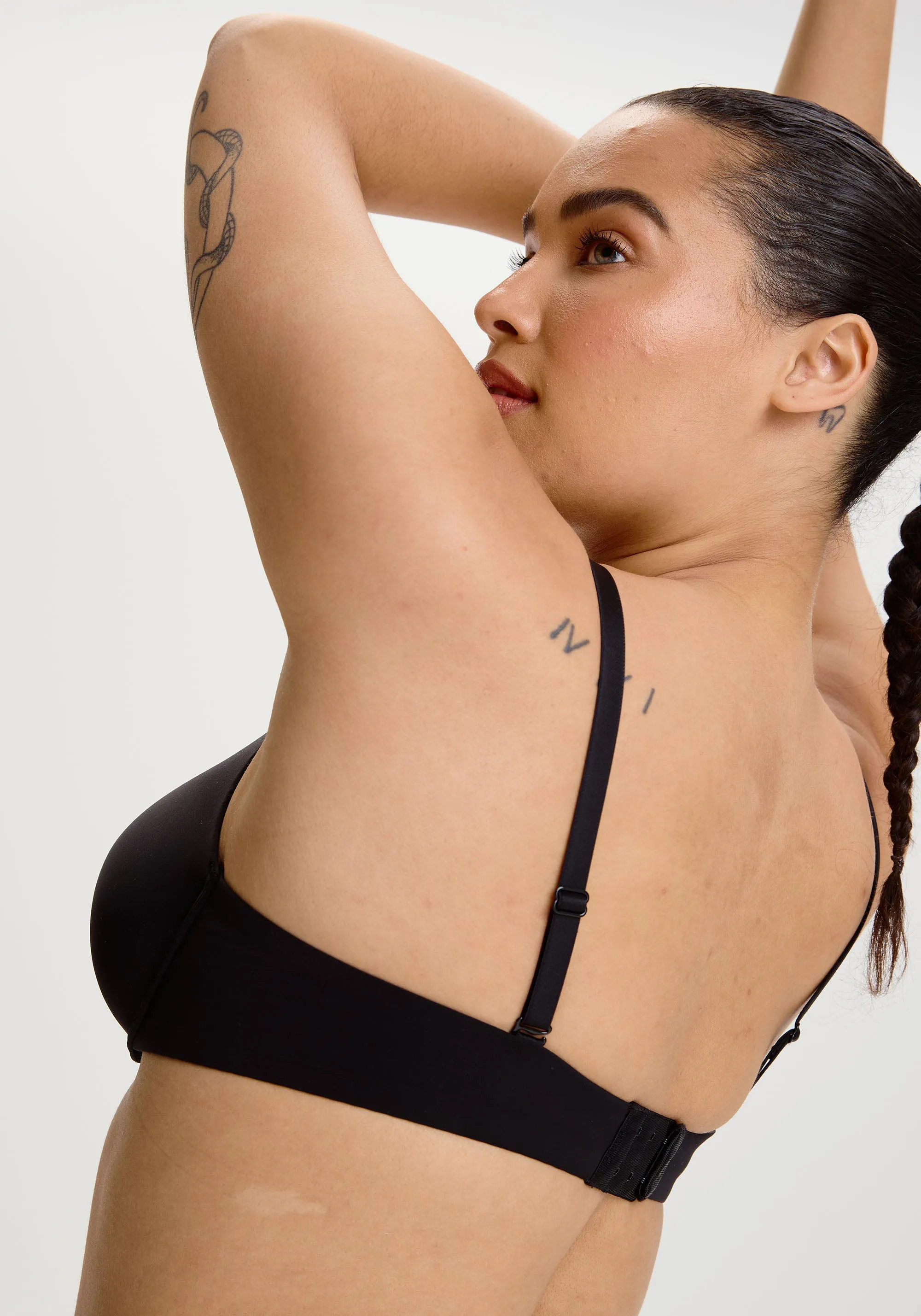 the no-show lightly lined contour bra sold by Blush product image thumbnail 4