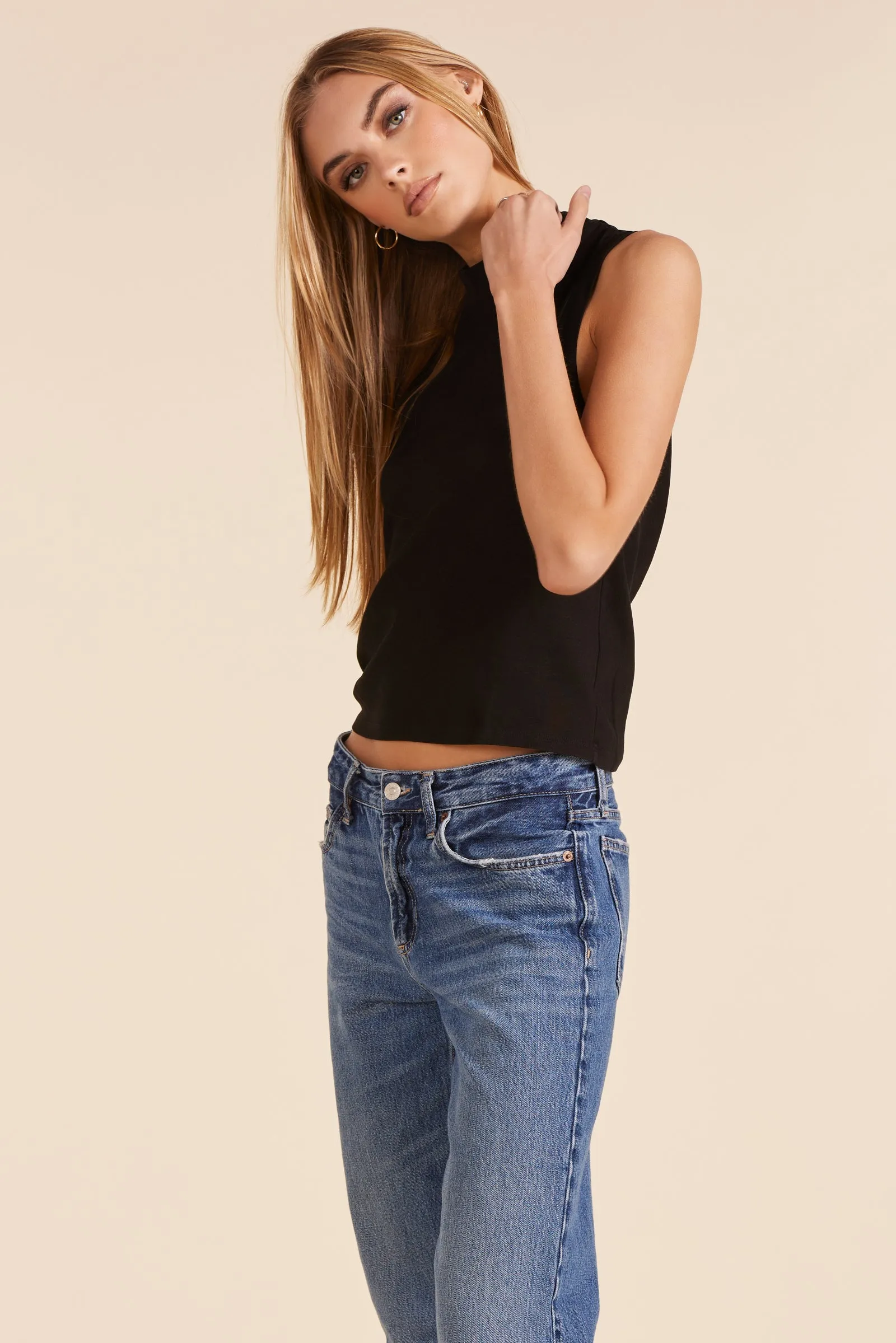 SLEEVELESS TURTLENECK sold by bobi product image thumbnail 2