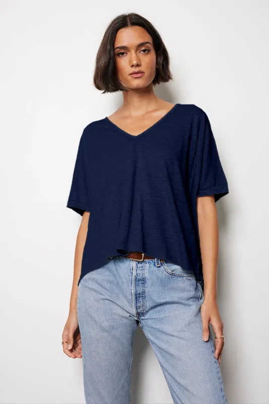 OVERSIZE V-NECK BOXY TEE sold by bobi
