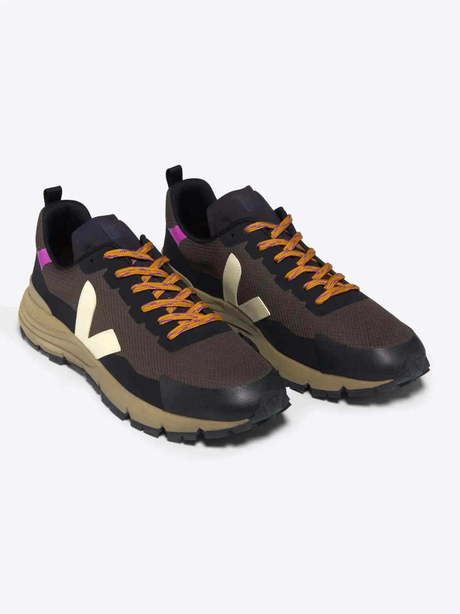 Eagle calcaire VEJA trainers sold by Bobo Choses product image thumbnail 2