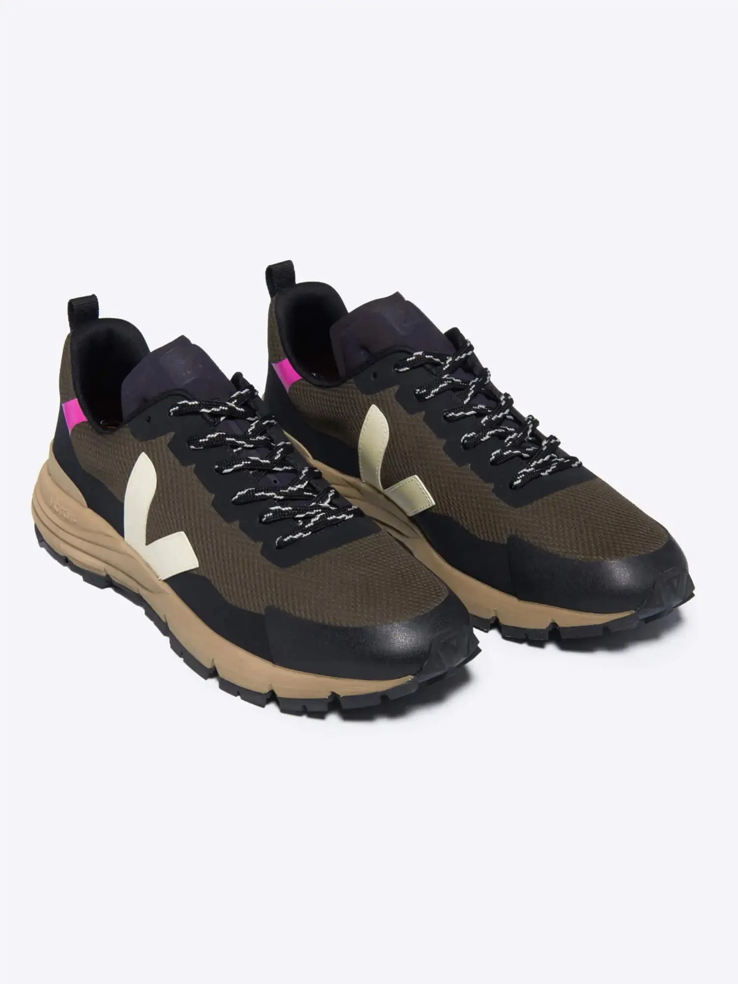 Eagle calcaire VEJA trainers sold by Bobo Choses product image thumbnail 3