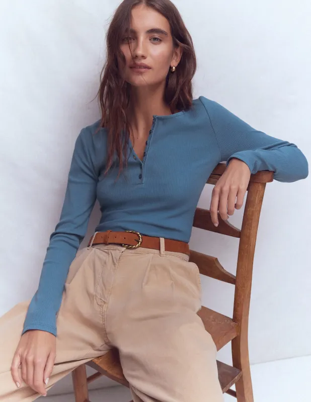 Henley-Shirt aus Rippstrick-Kapitänsblau made by Boden