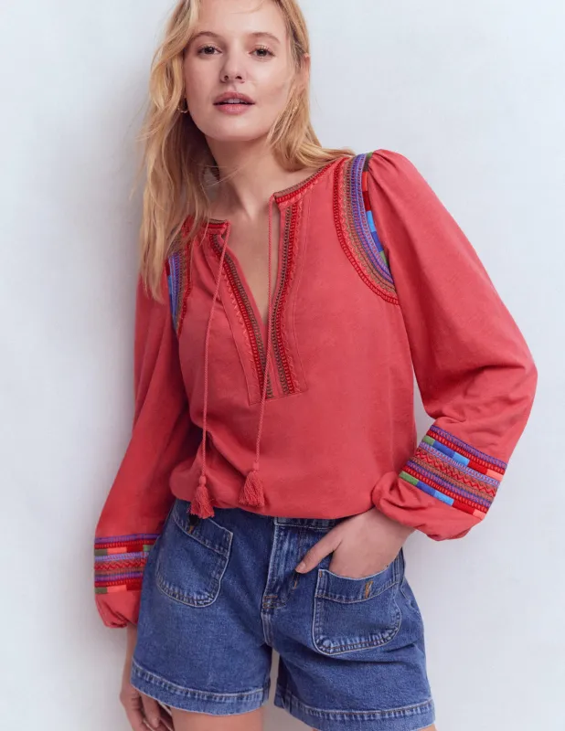 Besticktes Oberteil mit gekerbtem Ausschnitt-Stechpalmenbeere sold by Boden