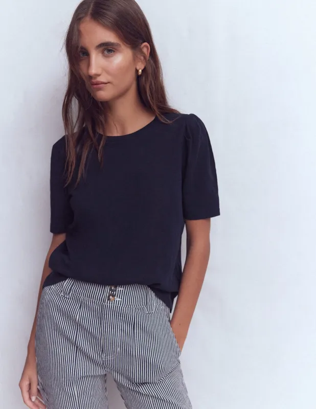 T-Shirt mit Faltendetail am Ärmel-Marineblau sold by Boden