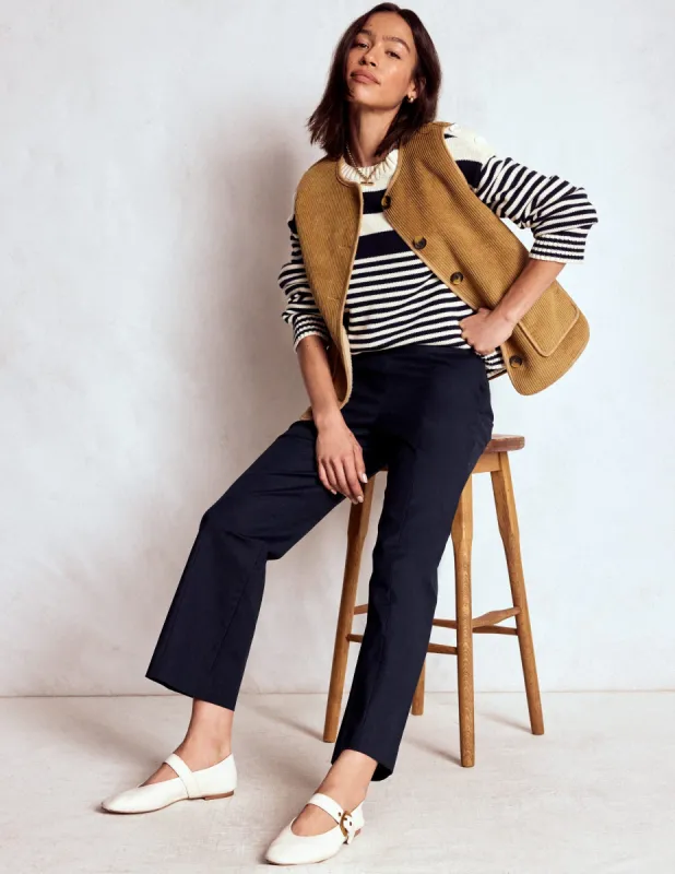 Smart 7/8 Pants-Navy sold by Boden