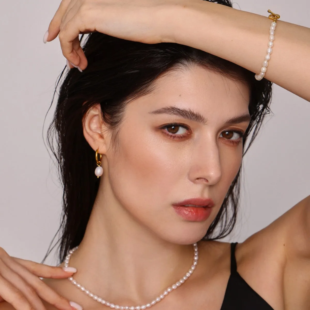 Pearl Necklace, Bracelet, Earrings 4-Piece Jewelry Set sold by Body Central product image thumbnail 4