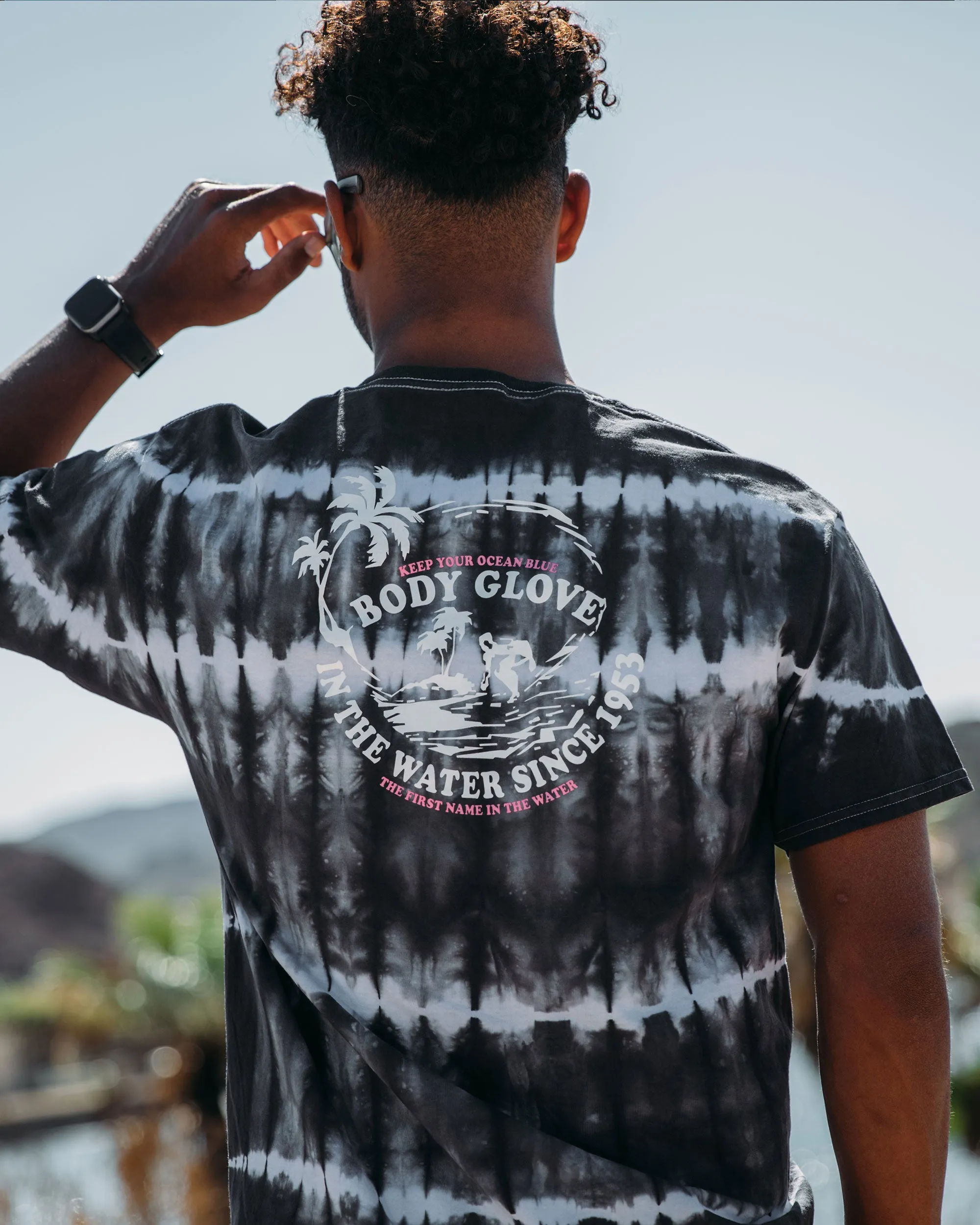 Waterborne Tie-Dye Short-Sleeved T-shirt - Black/White sold by Body Glove