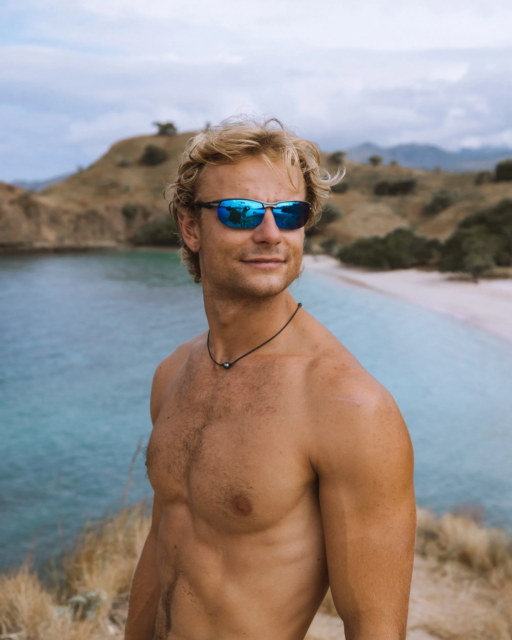 Cruise Polarized Blade Sunglasses - Gumetal sold by Body Glove
