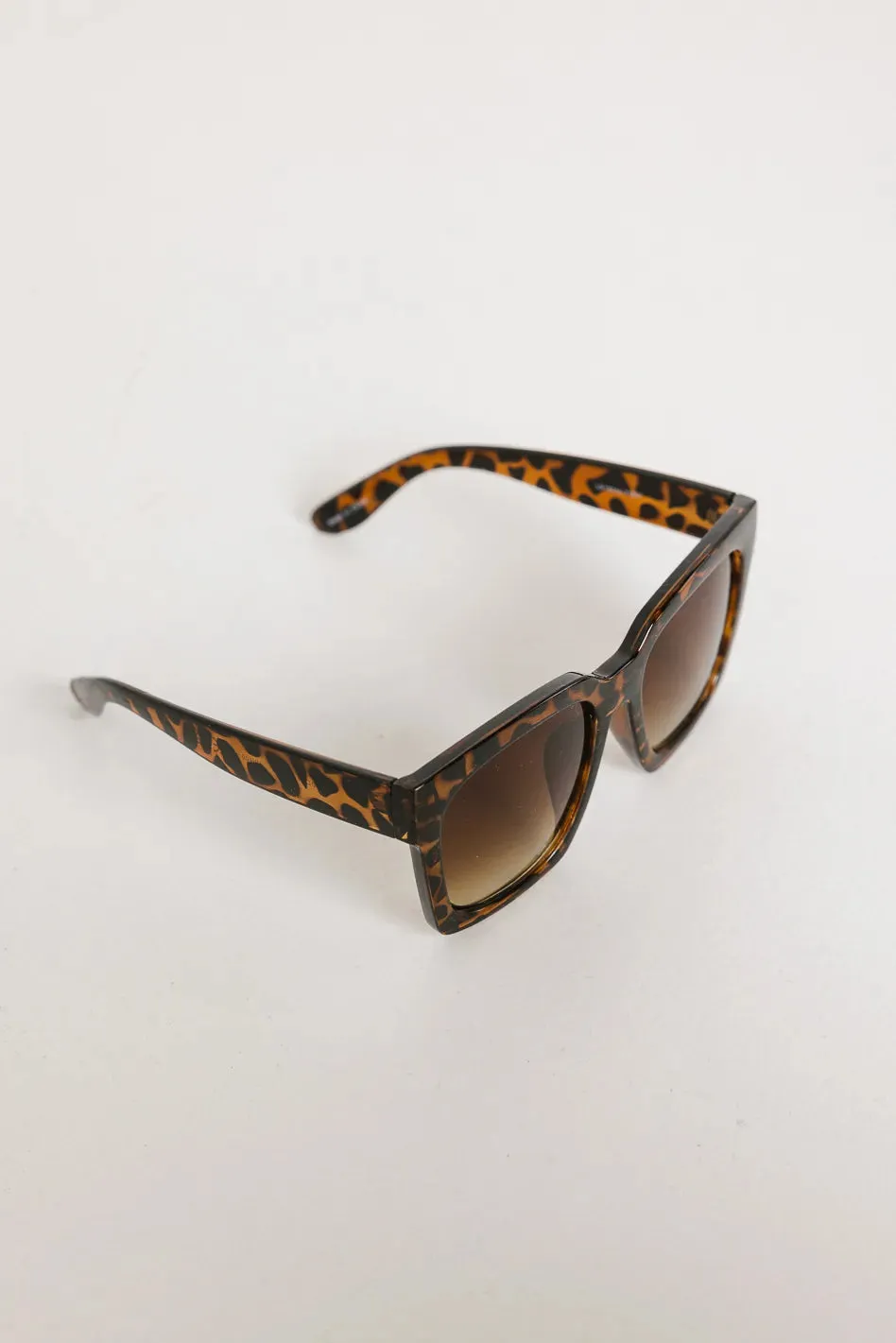 Ana Sunglasses in Tortoise sold by bohme product image thumbnail 3