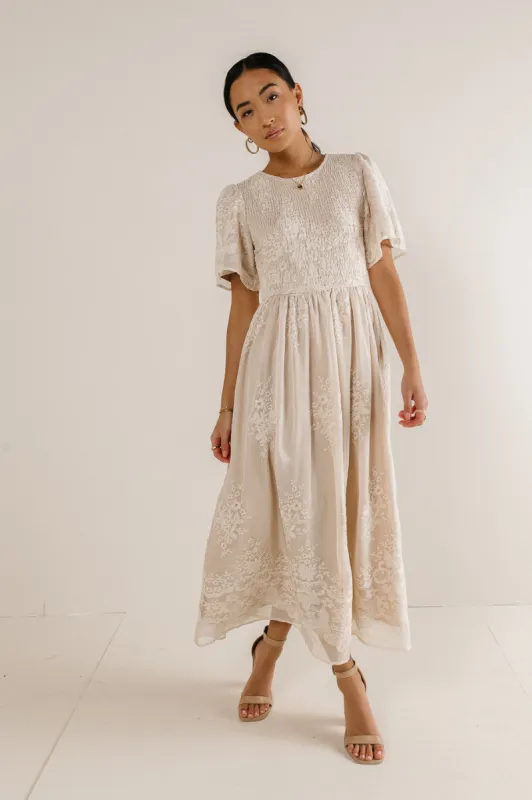 alexis alora embroidered cotton midi dress Alexis Alora Embroidered Midi Dress -Size Medium at 1stDibs