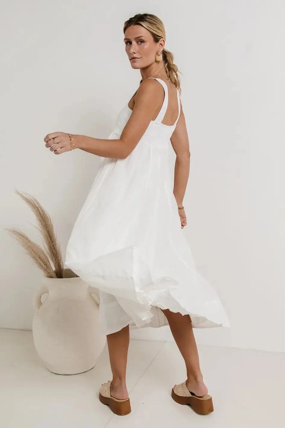 Chloe Midi Dress in White - FINAL SALE sold by bohme product image thumbnail 3