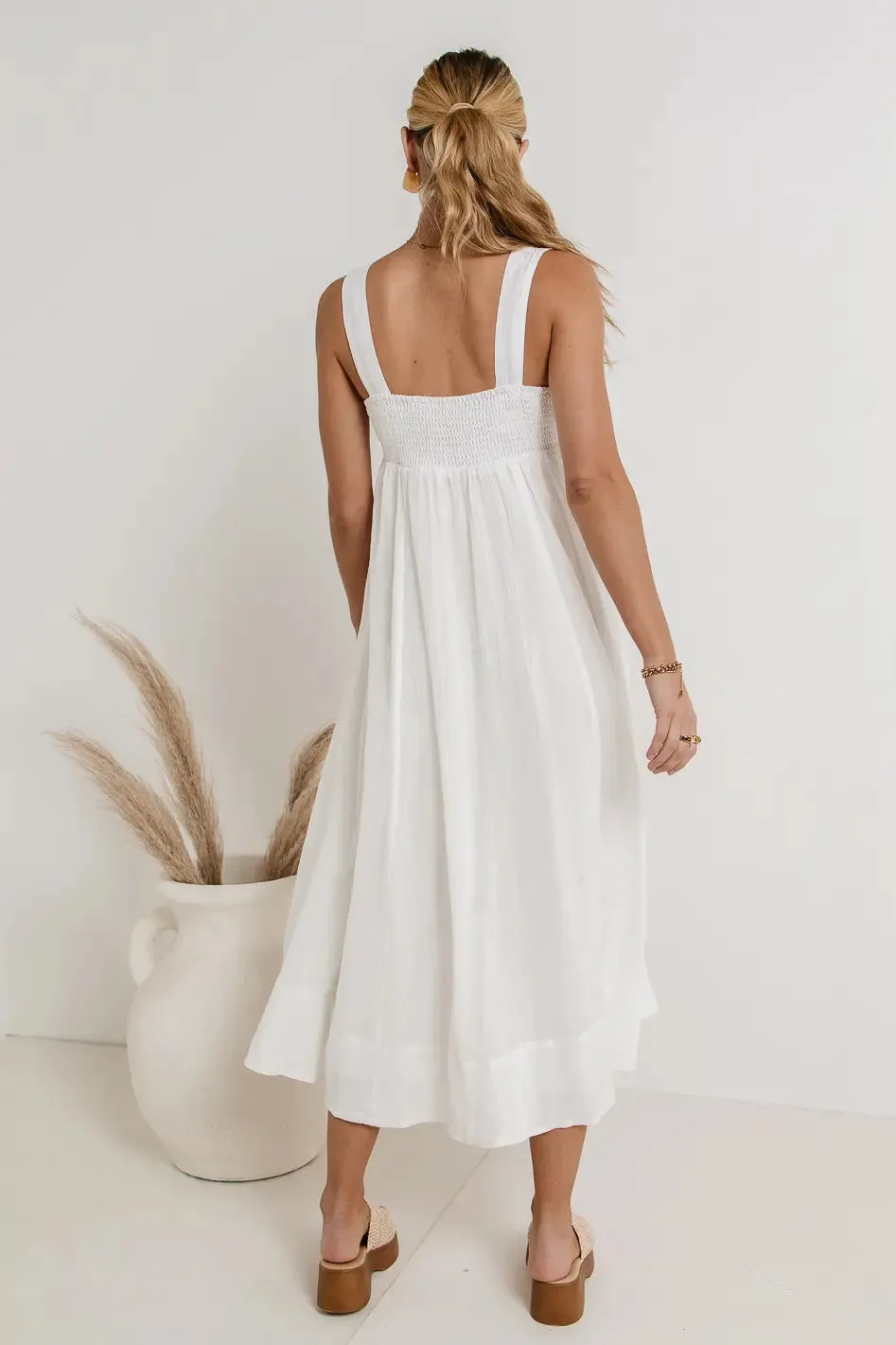 Chloe Midi Dress in White - FINAL SALE sold by bohme product image thumbnail 4
