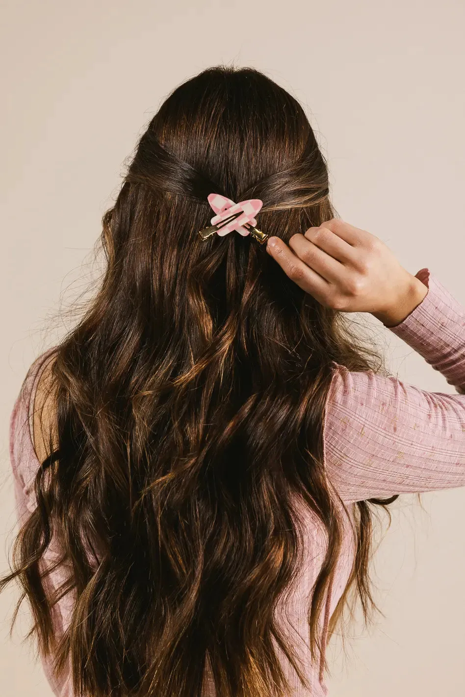 Checkered Creaseless Hair Clips in Pink sold by bohme product image thumbnail 2