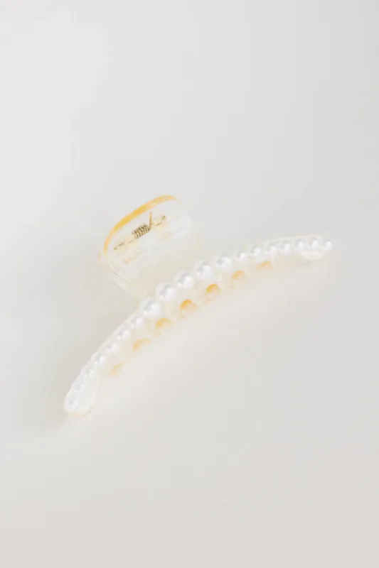 White Pearl Claw Clip in Small sold by bohme