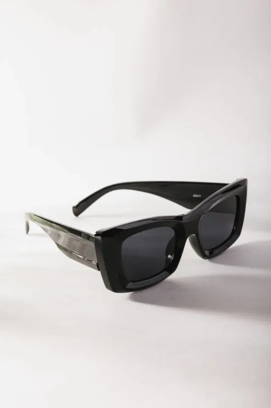 Kamree Sunglasses in Black made by bohme