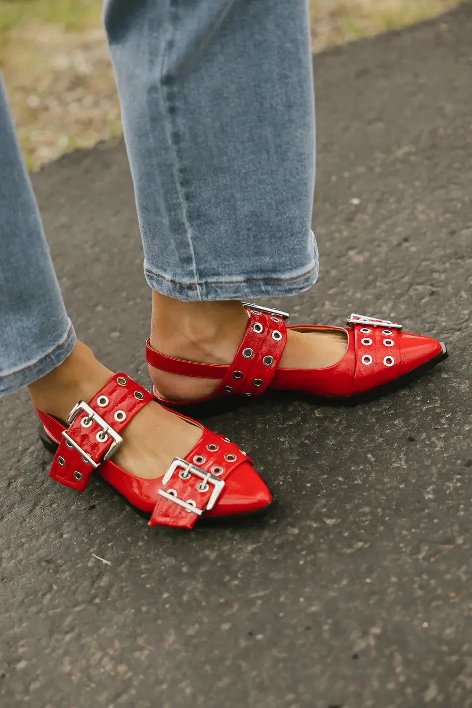 Steve Madden Graya Flats in Red sold by bohme product image thumbnail 3
