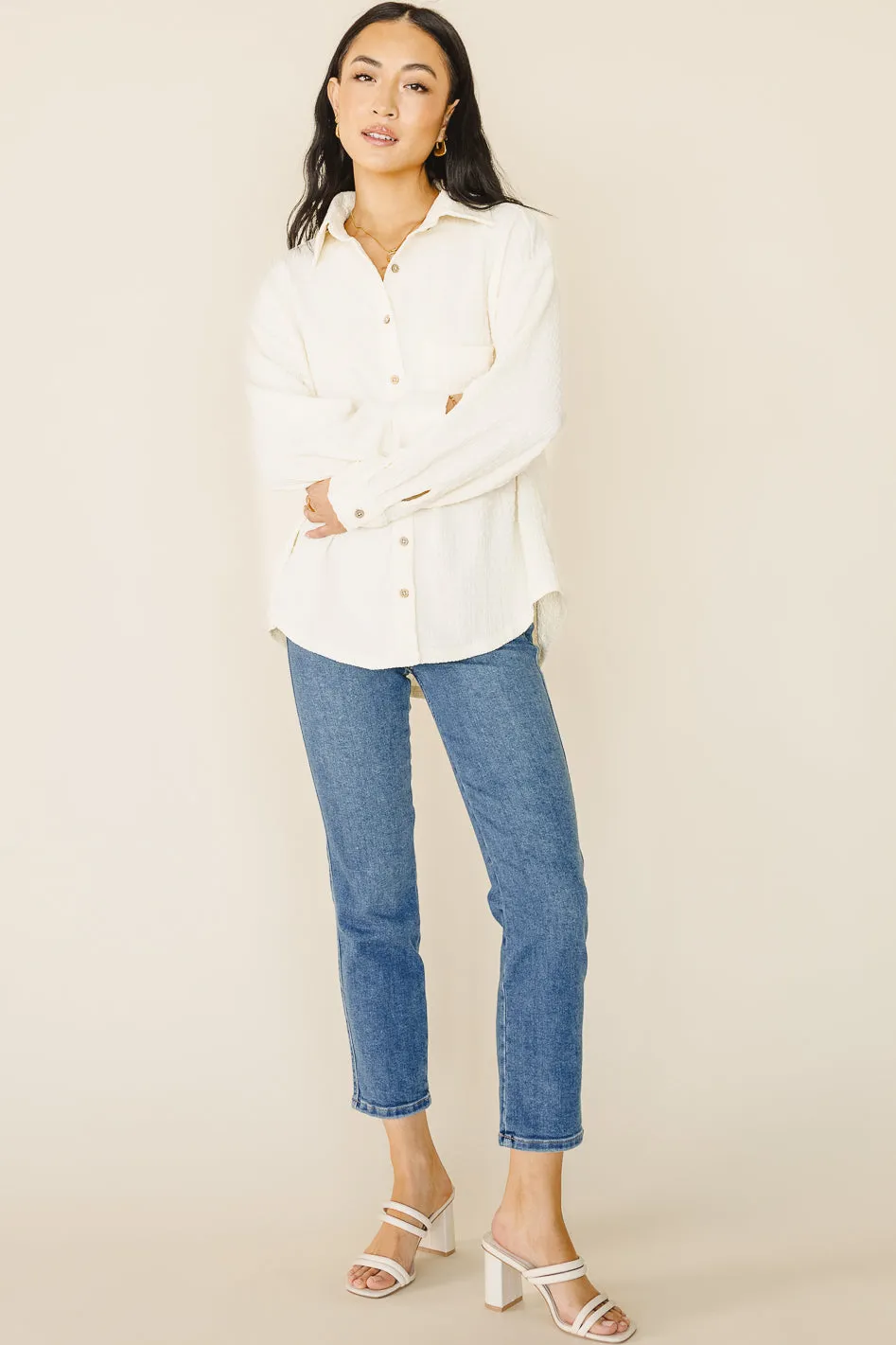 Tillie Straight Leg Jeans in Medium Wash - FINAL SALE sold by bohme product image thumbnail 4