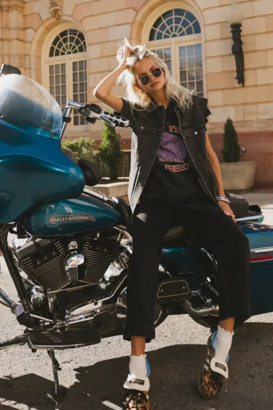 Stay True Graphic Tee - FINAL SALE sold by bohme