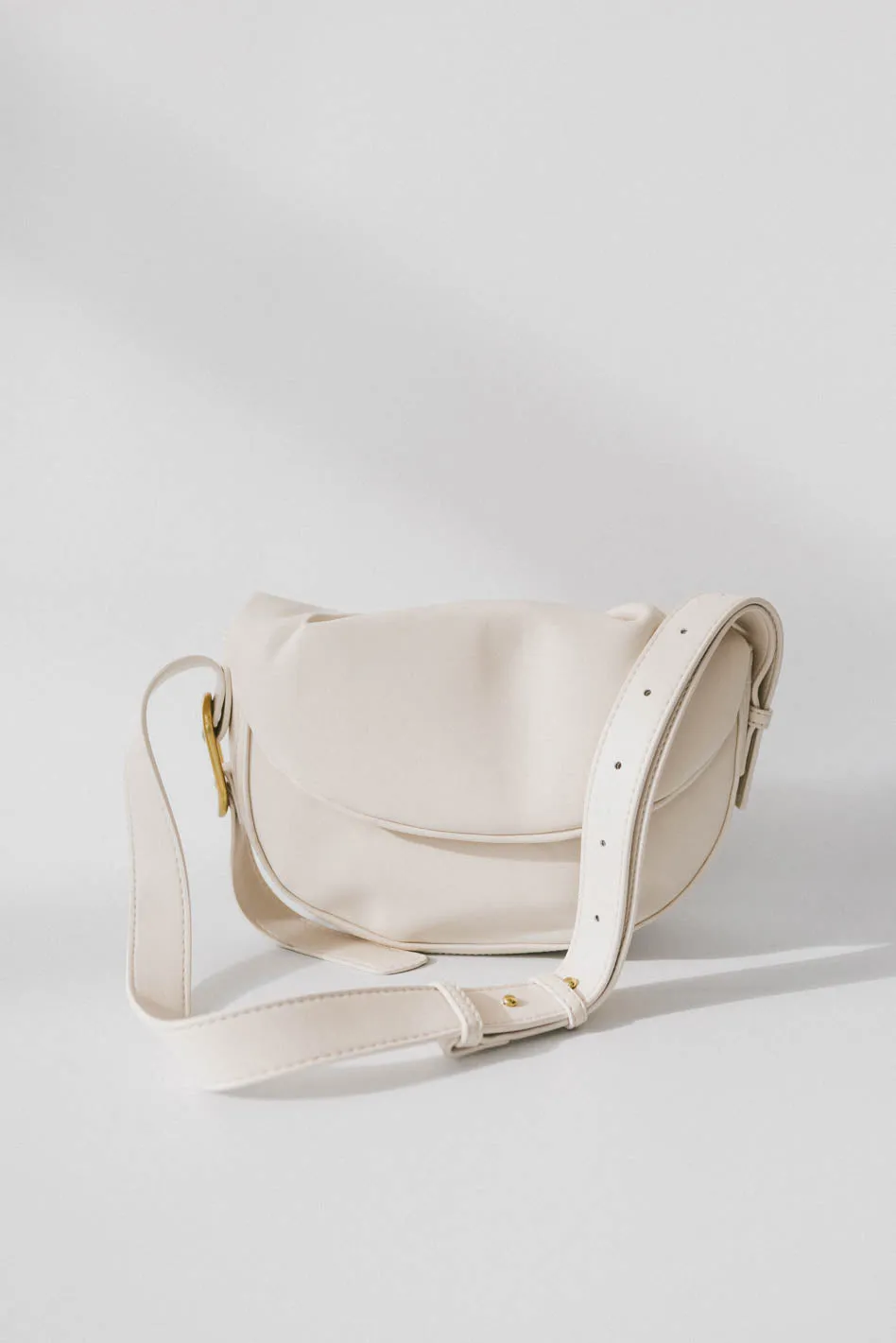 Rumble Vegan Leather Bag in Ivory - FINAL SALE sold by bohme product image thumbnail 5