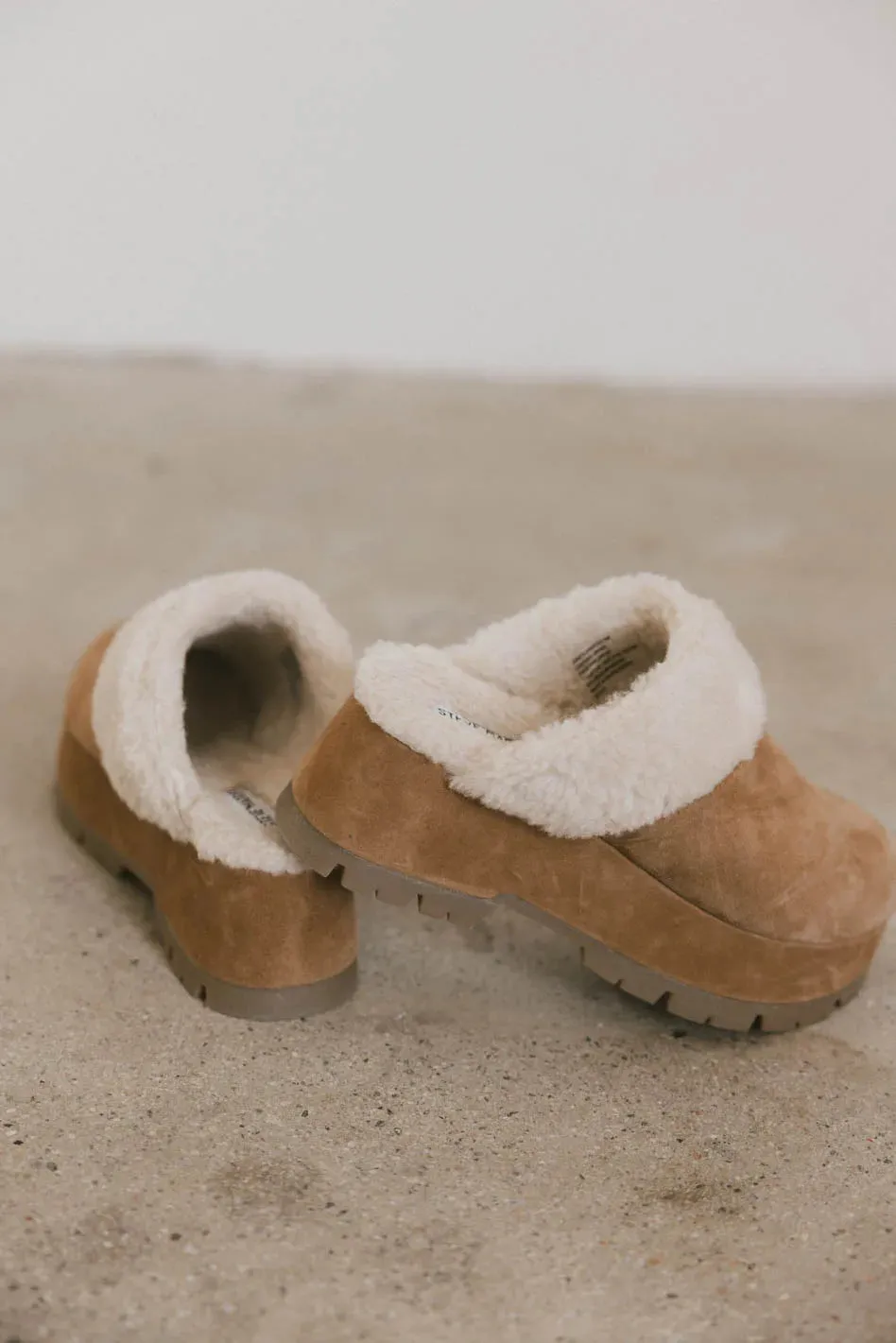 Steve Madden Juney Platform Clogs sold by bohme product image thumbnail 2