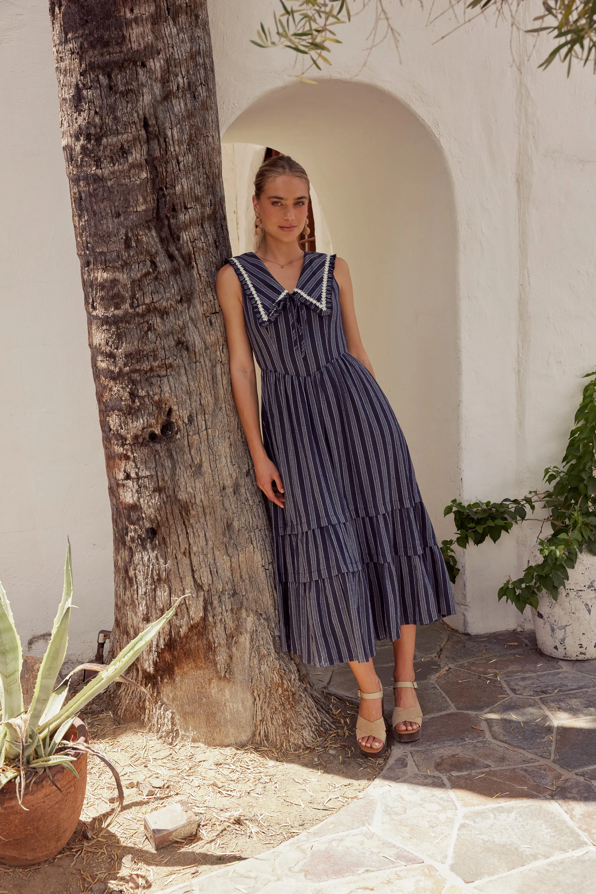 Miya Collared Midi Dress in Navy - FINAL SALE sold by bohme product image thumbnail 3