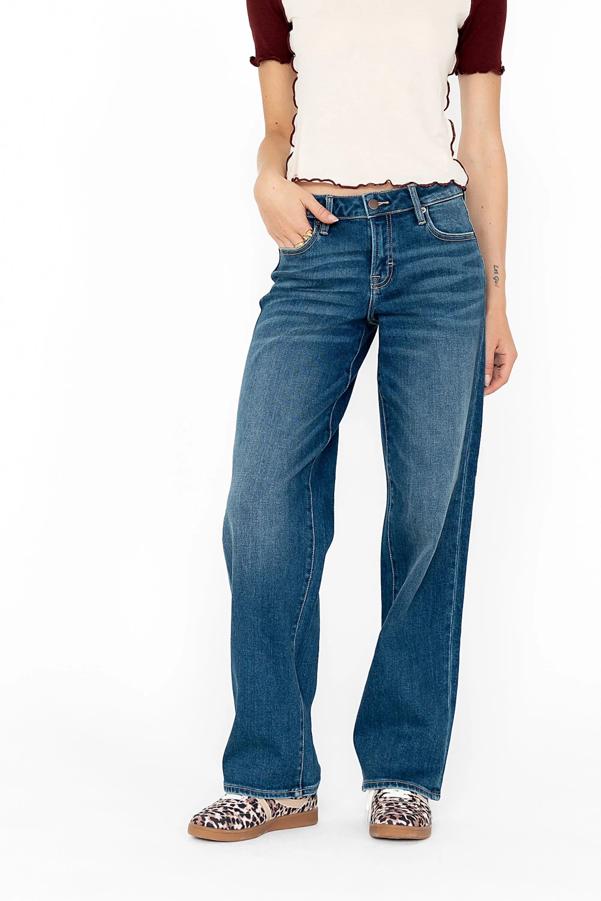 Sloane Wide Leg Jeans in Dark Wash sold by bohme product image thumbnail 4