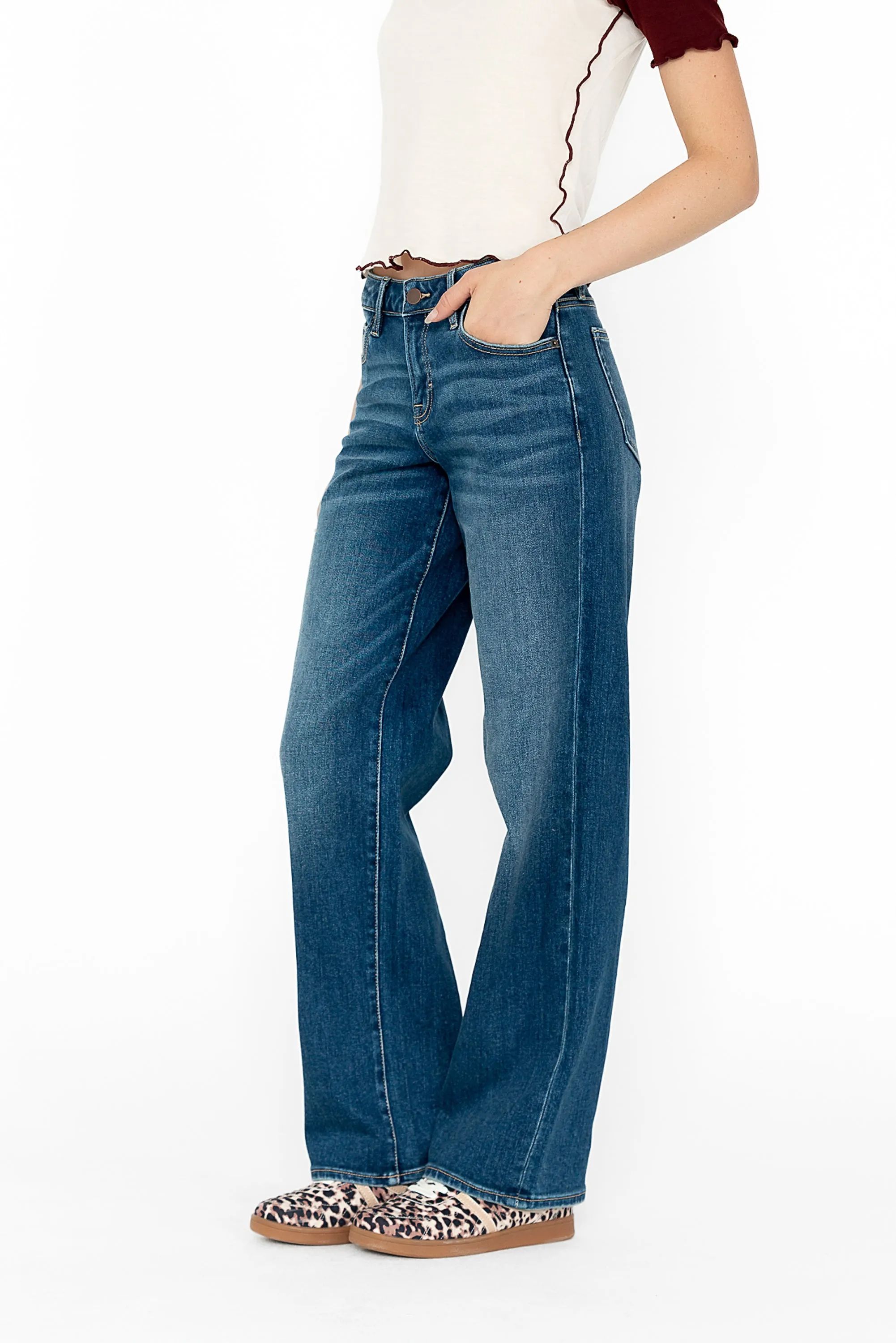Sloane Wide Leg Jeans in Dark Wash sold by bohme product image thumbnail 2