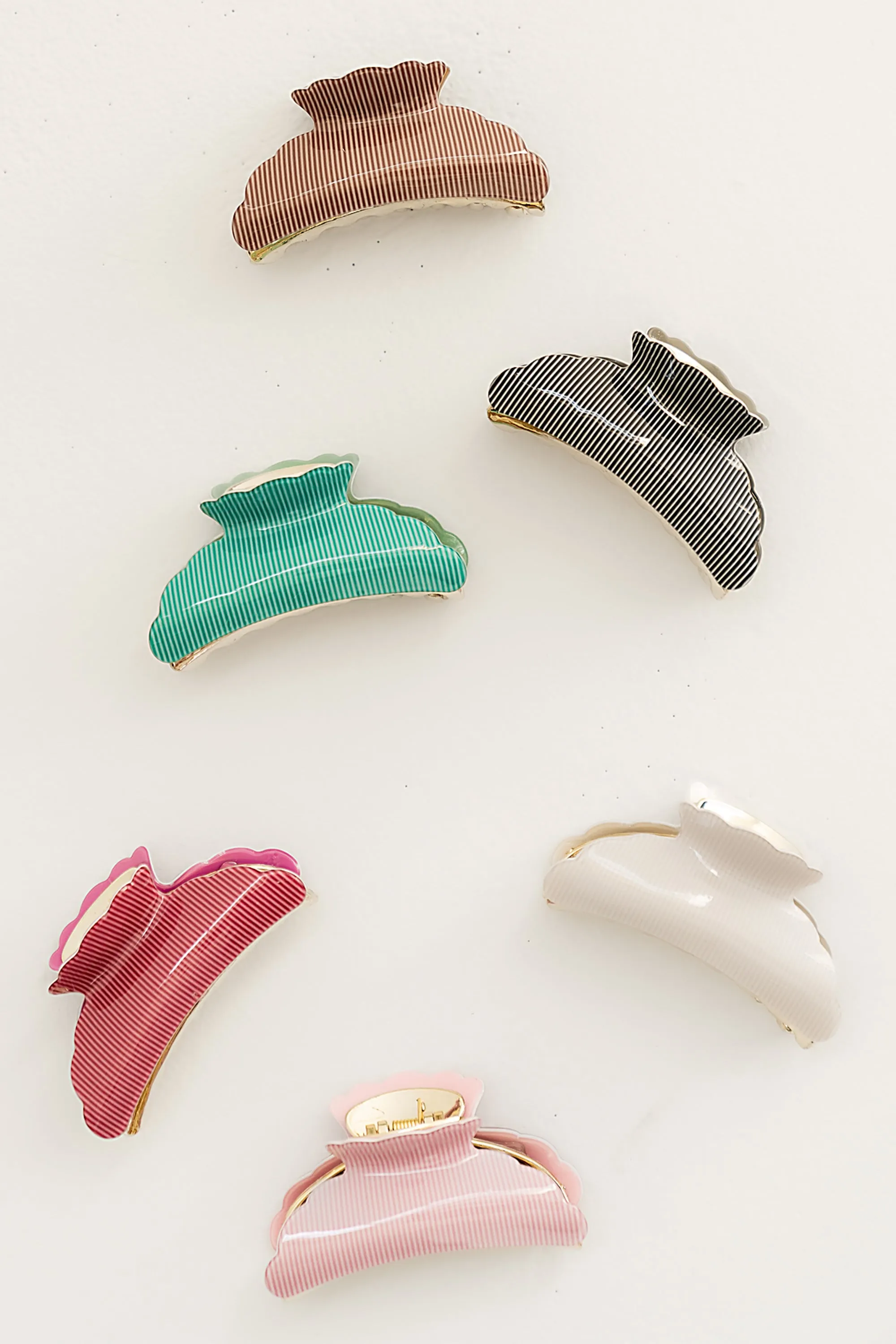 Striped Claw Clip in Ivory sold by bohme product image thumbnail 3